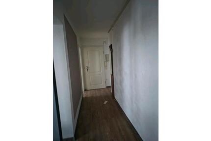 Wohnung zu vermieten - 1.100,00&nbsp;EUR Kaltmiete, ca.&nbsp; 50,00&nbsp;m&sup2; in Esslingen am Neckar (PLZ: 73730) Oberesslingen