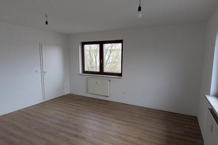 2-Raumwohnung in Bucha bei Jena - Stellplatz & Gartennutzung