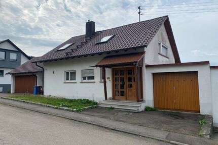 Haus zum Kaufen in Dürbheim 365.000,00 € 138.29 m²