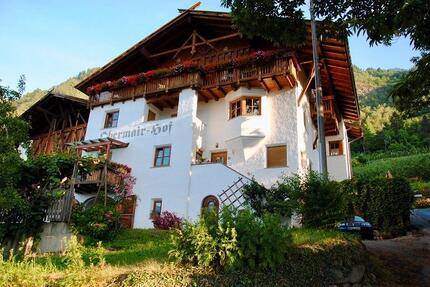 Ferienwohnung in Südtirol, Blick auf Meran und die Berge - München Altstadt-Lehel