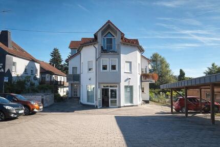 Helle DG-Wohnung mit Balkon in direkter Nähe zum Kurparkweiher - Weiskirchen