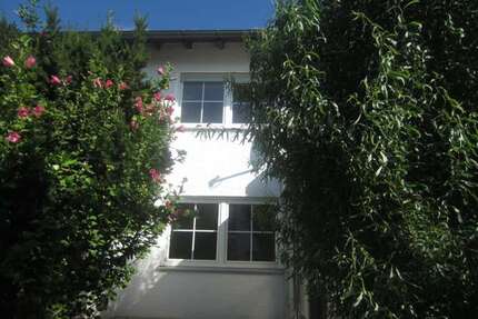 Haus zum Kaufen in Essenbach Altheim 469.000,00 € 110 m² - Essenbach / Altheim