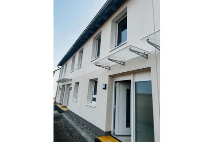 Neubauhaus für Familien mit Garten, 5 Zi. & Top-Energieffizienz - Villingen-Schwenningen