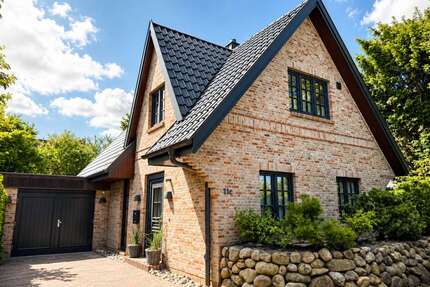 Haus zum Kaufen in Westerland Sylt 1.390.000,00 € 109.92 m²