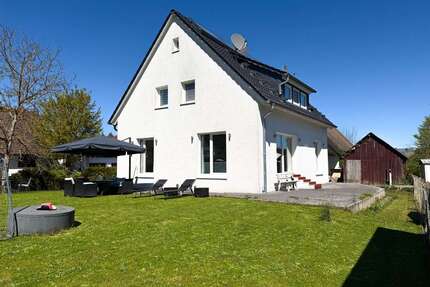 Haus zum Kaufen in Ahorn Eicha 550.000,00 € 140 m² - Ahorn / Eicha