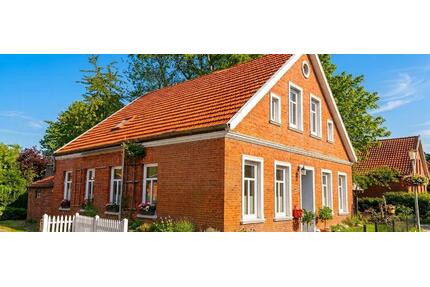 Stilvolle Stadtvilla mit ZWEI Wohneinheiten. - Rhauderfehn