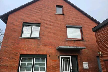 2 Familienhaus - 350.000,00&nbsp;EUR Kaufpreis, ca.&nbsp; 203,00&nbsp;m&sup2; in Bückeburg (PLZ: 31675)