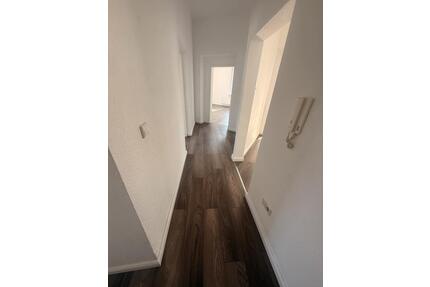 3,5 Zimmer - Wohnung in Düsseldorf Oberbilk - hell, großzügig