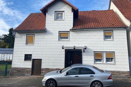 Schönes Einfamilienhaus mit großem Grundstück - Grebenstein