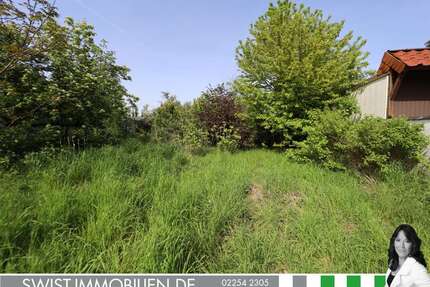 Grundstück zu verkaufen in Swisttal Odendorf 320.000,00 € 1361 m² - Swisttal / Odendorf