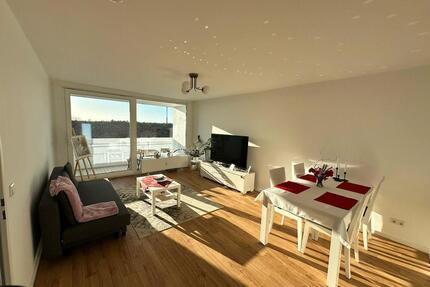 Renovierte, helle & voll möblierte 2-Zimmer-Wohnung mit Balkon - Berlin Charlottenburg-Wilmersdorf