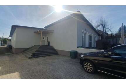 Haus zum Kaufen in Kelheim 776.000,00 € 280 m²