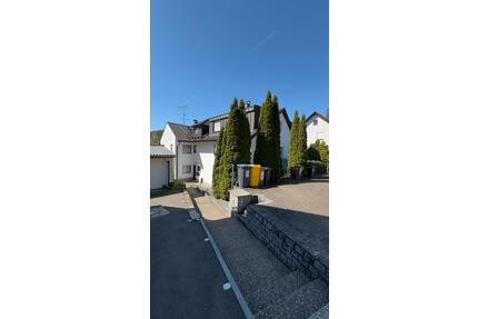 Charmante Dachgeschosswohnung mit Weitblick - Rudersberg