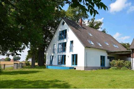 Licht-durchflutete Wohnung Enger Westerenger ab 1.7.