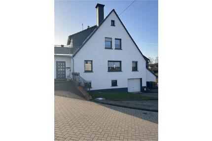 Doppelhaus Doppelhaushälfte - 265.000,00&nbsp;EUR Kaufpreis, ca.&nbsp; 135,00&nbsp;m&sup2; in Marienheide (PLZ: 51709)