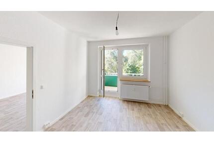 2-Raum-Balkonwohnung mit Badewanne - Chemnitz Helbersdorf