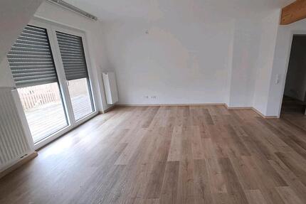 4 Zimmerwohnung - 1.100,00&nbsp;EUR Kaltmiete, ca.&nbsp; 108,00&nbsp;m&sup2; in Marktbreit (PLZ: 97340)