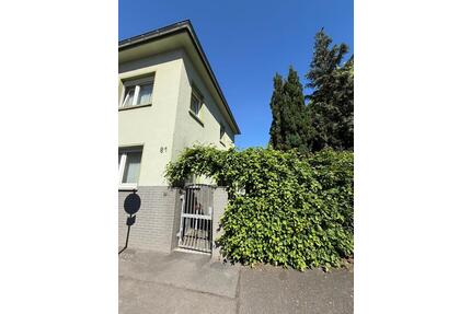 VON PRIVAT Freistehendes Zweifamilienhaus Haus Bonn Friesdorf