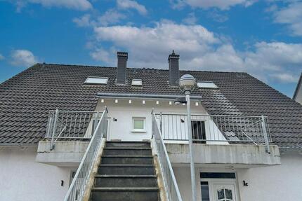 Ihr neues Zuhause: Wohnen über zwei Ebenen in ländlicher Wohnlage - Meschede