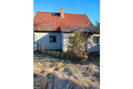 Einfamilienhaus mit Garage und Keller nahe Schwedt - Schwedt (Oder)