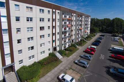 Wohnung zum Mieten in Leipzig 255,37 € 32.74 m²