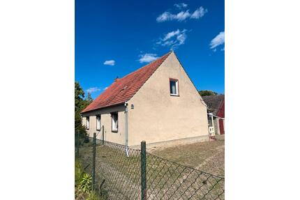 Wohnhaus zu verkaufen - 89.000,00&nbsp;EUR Kaufpreis, ca.&nbsp; 120,00&nbsp;m&sup2; in Prenzlau (PLZ: 17291)