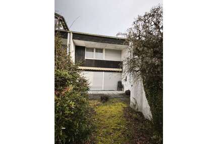 Haus zum Kaufen in Schwalbach 660.000,00 € 150 m²