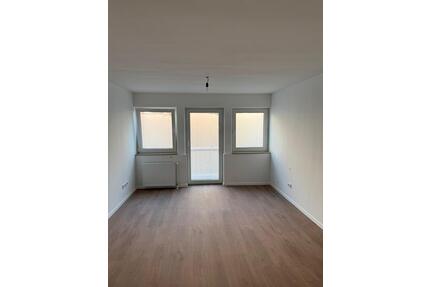 Provisionsfrei Frisch kernsanierte 1-Zimmer-Wohnung inkl. Garage - Aachen Aachen-Mitte