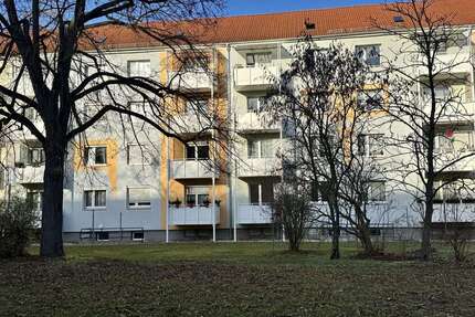 Wohnung zum Kaufen in Weißenfels 48.000,00 € 56.79 m²