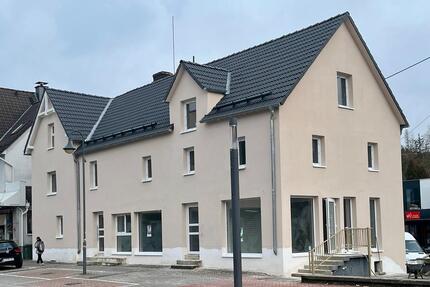 Kernsaniertes Anlageobjekt-Haus,6 Wohnungen+Gewerbe,40000€ Miete - Kreuztal