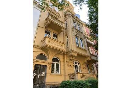 Wohnung zum Mieten in Wiesbaden 2.100,00 € 157 m²