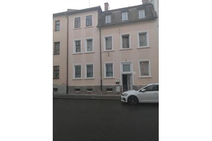 3 Familien Haus - 96.000,00&nbsp;EUR Kaufpreis, ca.&nbsp; 185,00&nbsp;m&sup2; in Schmölln (PLZ: 04626)