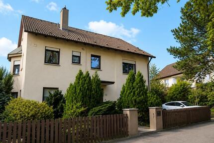 Moderne 3-Zimmer-Obergeschosswohnung mit Balkon - Kitzingen