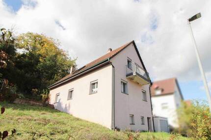 Einfamilienhaus mit Balkon in ruhiger Randlage von Dürrmenz - Mühlacker