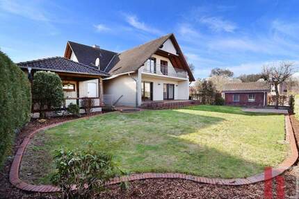 Großes Einfamilienhaus in ruhiger Siedlungslage von Kroge - Lohne (Oldenburg)
