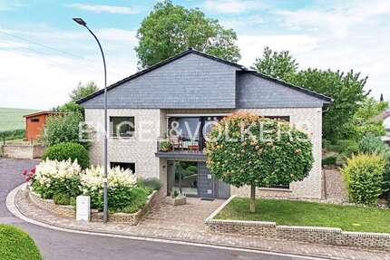 Haus zum Kaufen in Niddatal 749.000,00 € 208.53 m²