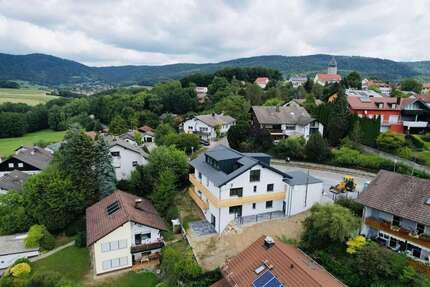 Wohnung zum Kaufen in Lalling 190.000,00 € 56.53 m²