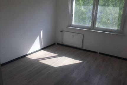 Nachmieter gesucht - 860,00&nbsp;EUR Kaltmiete, ca.&nbsp; 123,70&nbsp;m&sup2;&nbsp;Wohnfl&auml;che in Brandenburg an der Havel (PLZ: 14772) Hohenstücken