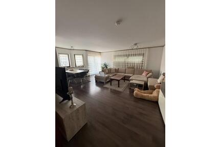 Moderne 4-Zimmer Erdgeschosswohnung mit Terrasse & Garten in Topl - Bad Friedrichshall