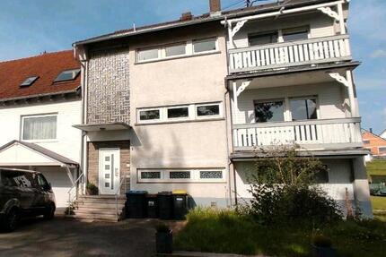 Provisionsfrei! Großes Haus mit 2 Einheiten & Einliegerwohnung - Alsfeld