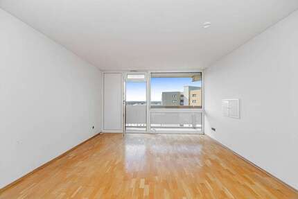 Wohnung zum Kaufen in München 379.999,00 € 67 m²