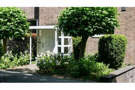 Wohnung zum Kaufen in Düsseldorf 1.200.000,00 € 160 m²