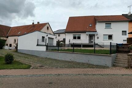 Gepflegtes Haus in NiedermohrReuschbach 66879 - Steinwenden