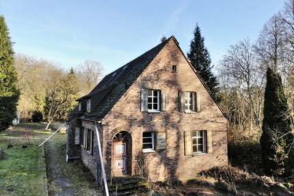 Haus zum Kaufen in Gültz Seltz 700.000,00 € 1099.06 m² - Gültz / Seltz