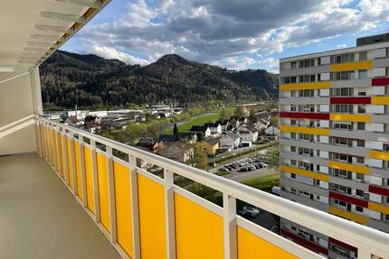 3-ZW mit Balkon und EBK in Waldkirch