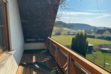 Helle Nichtraucher-Wohnung in Ebersbrunn zu vermieten - Geiselwind