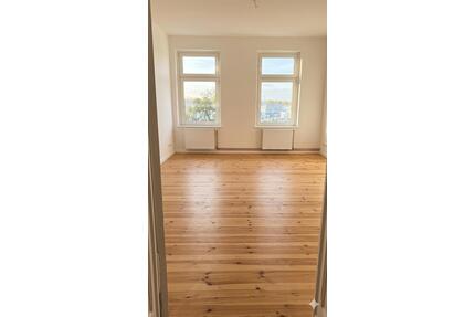 Frisch sanierte 4 Zimmerwohnung im 2. OG in Oranienburg zu vermieten