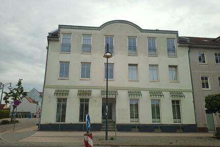 Große 2-Raumwohnung in Anklam - 400,00&nbsp;EUR Kaltmiete, ca.&nbsp; 61,98&nbsp;m&sup2; in Anklam (PLZ: 17389)