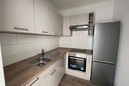 Mittendrin, statt nur dabei .Zwickau-Innenstadt...helle, moderne 3 Zimmer-Wohnung mit Einbauküche . sofort einzugsfertig