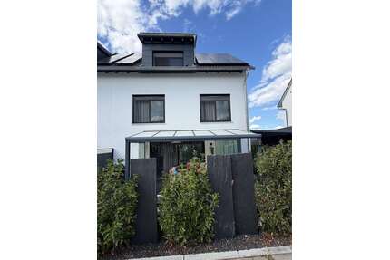 Haus zum Kaufen in Ebersbach 755.000,00 € 156 m²